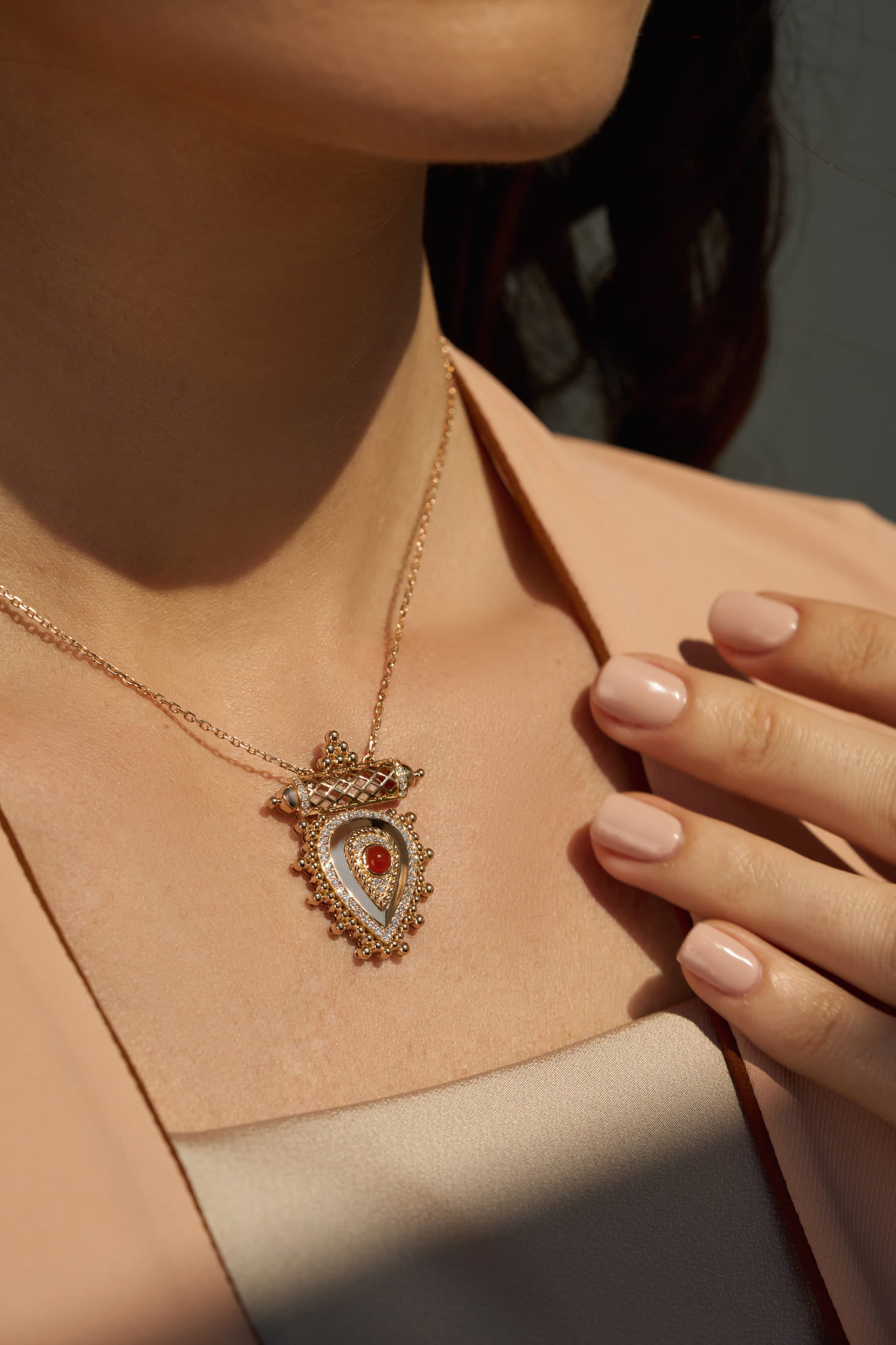 Al Qasr Small Pendant – Agate | Rose Gold