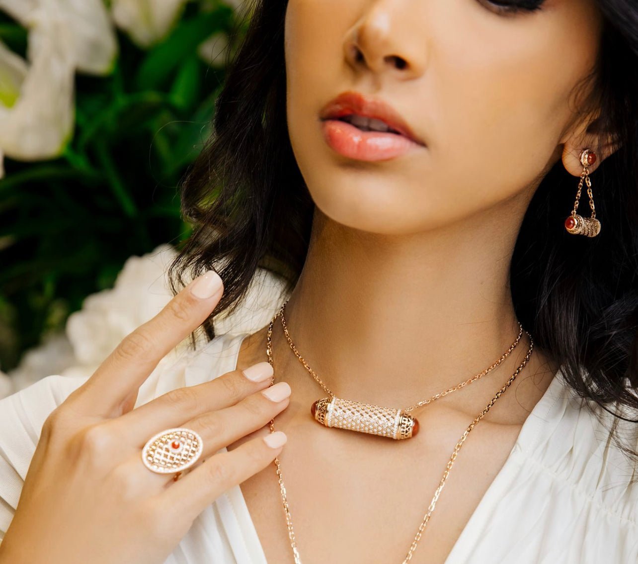 Al Noor Harmony Medium Malachite Pendant - Misk Dubai,Necklaces, al-noor-harmony-malachite-pendant, , Misk Dubai, Misk, Misk Jewellery, Misk Jewelry, Gold, Emirati Gold, Emirati Design, Jewelry Emirati, Saudi Jewelry, Gold Saudi Arabia, Dubai, Abu Dhabi, Saudi Arabia, KSA, UAE, United Arab Emirates, 18kt, مجوهرات , مجوهرات مسك, مجوهرات اماراتية , دهب , سعودية ذهب