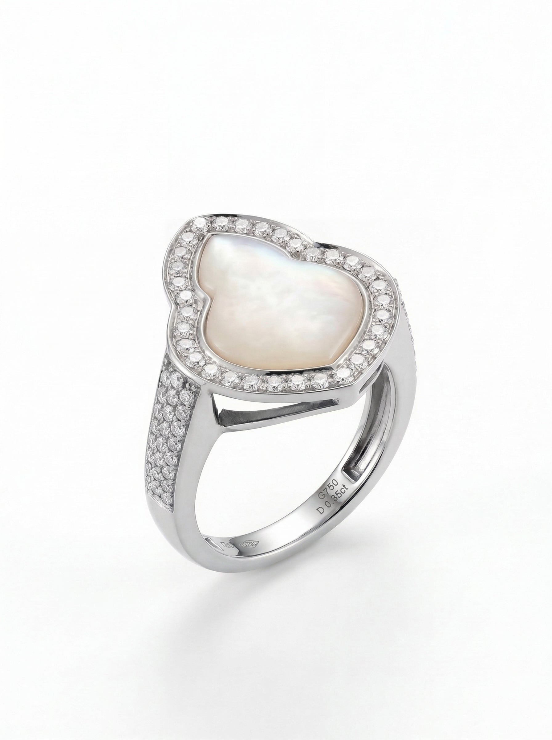 Al Fajr Pear Ring – White Gold & Mother of Pearl