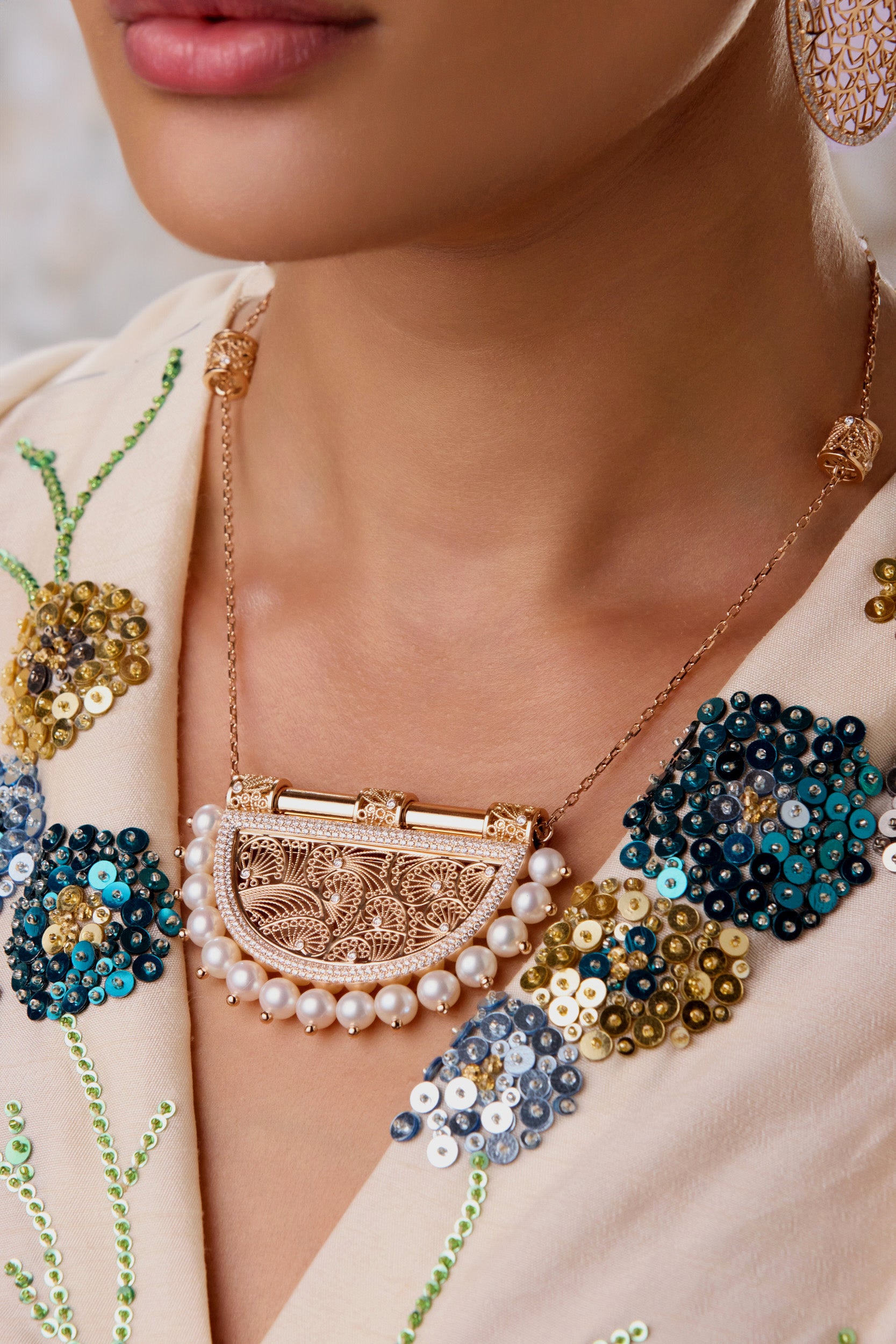 Heritage Al Mona Large Necklace