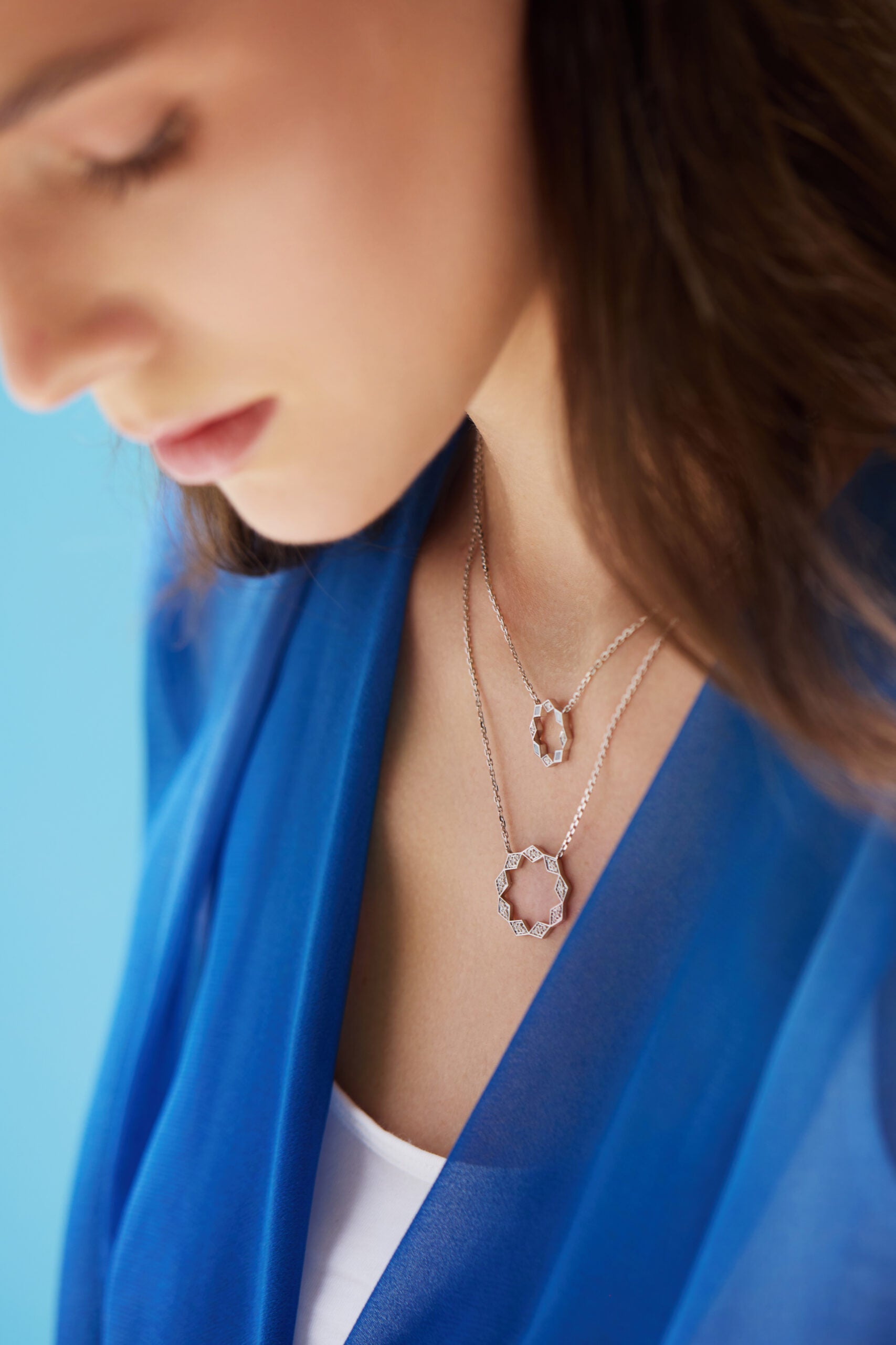 Eternity Small Mother of Pearl Yellow Gold Pendant