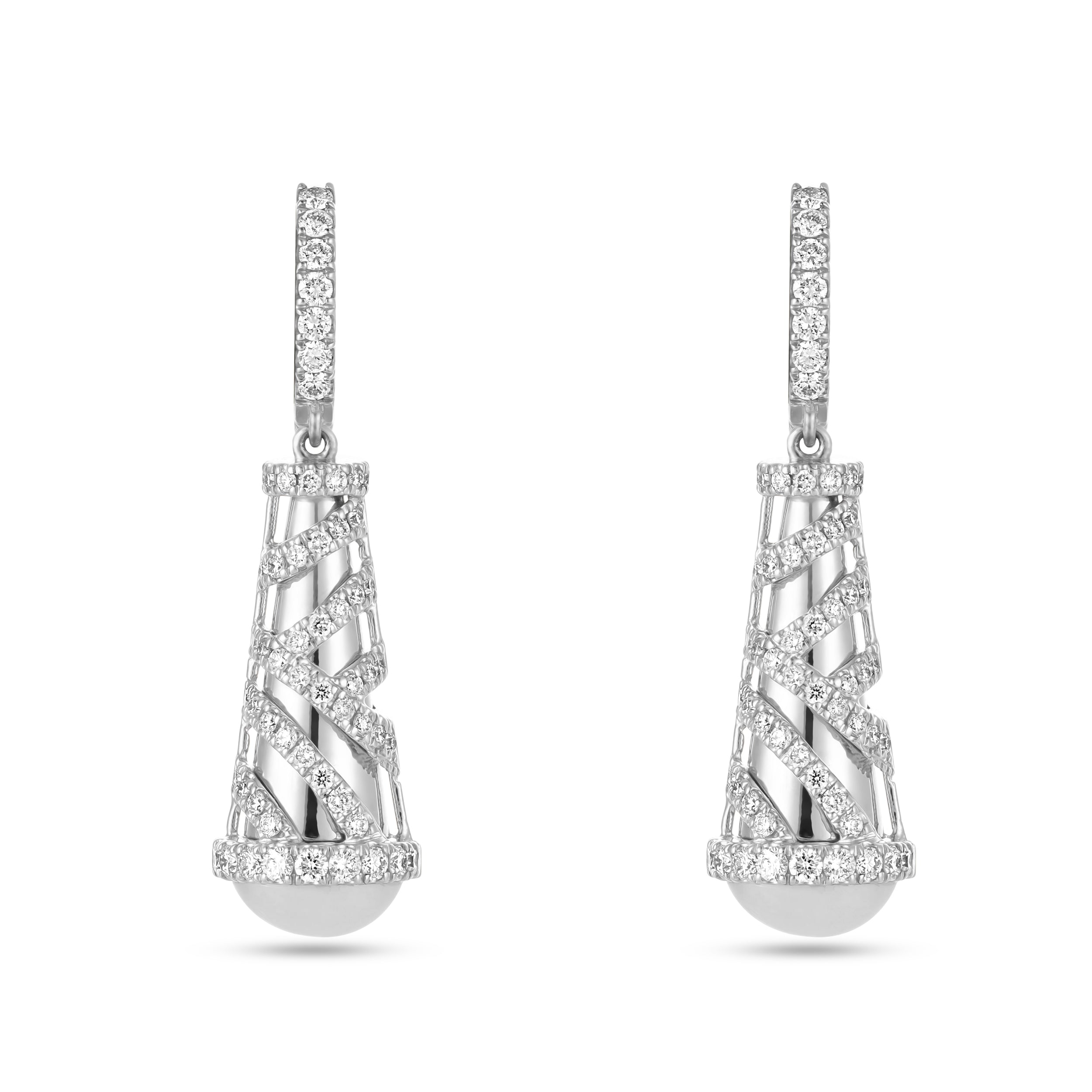 Palm Hanging Small Pearl Earrings
