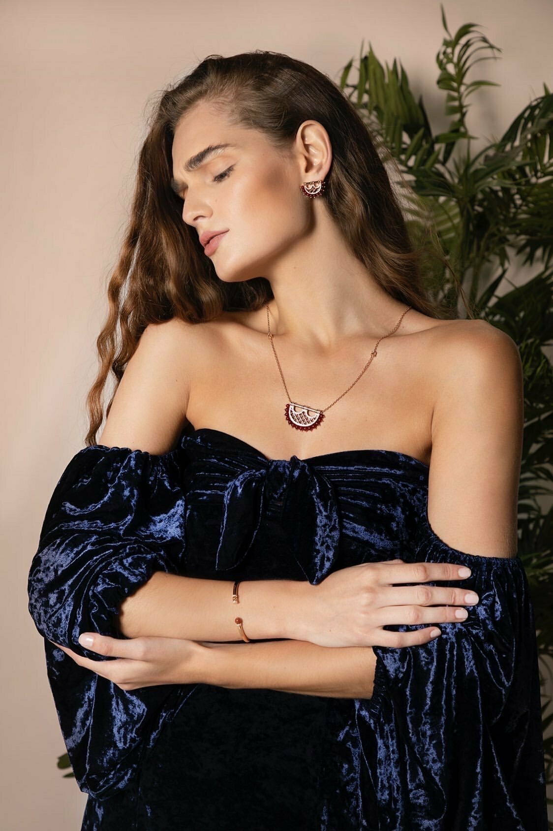 Heritage Medium Pearl Border Diamond Pendant — Agate#Stone_Agate