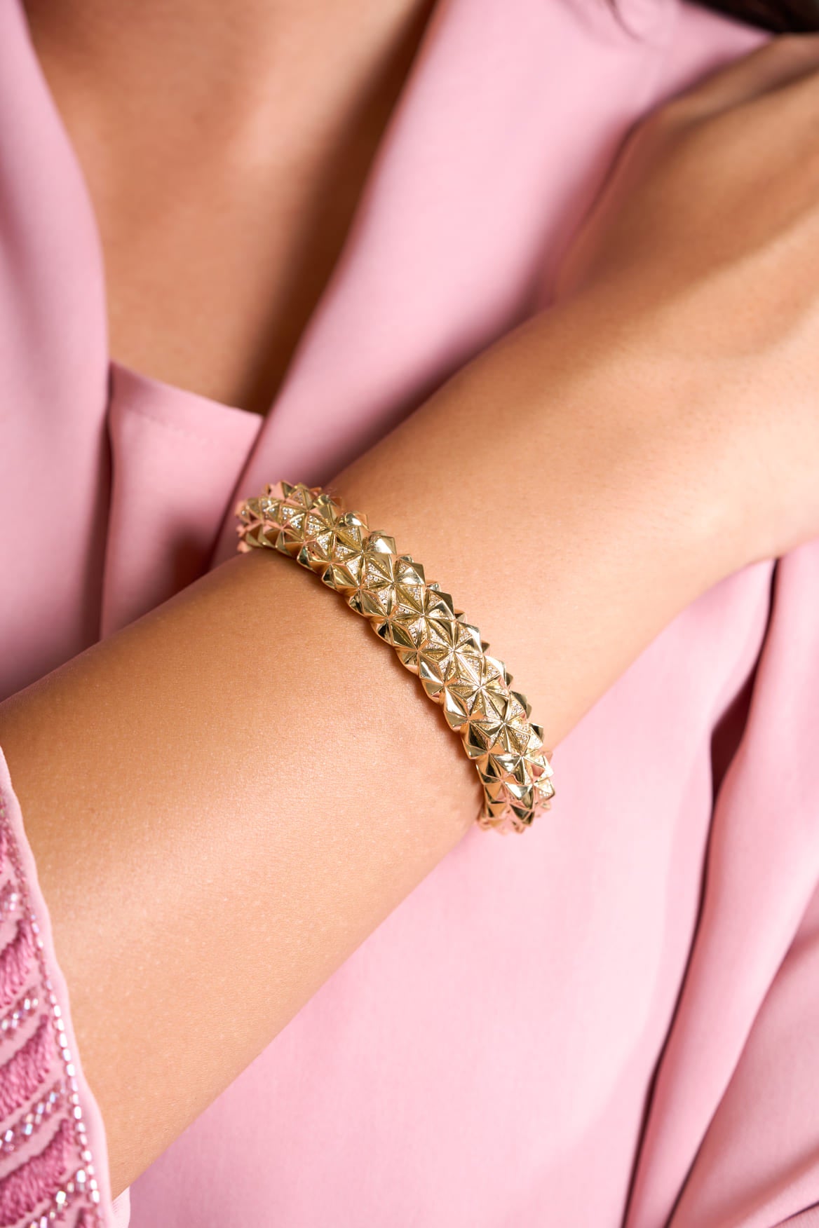 Tilal Noor Half Diamond Bangle – Rose Gold