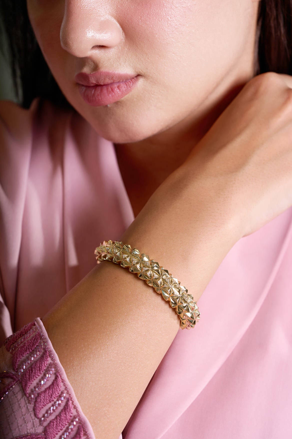 Tilal Noor Half Diamond Bangle – Rose Gold