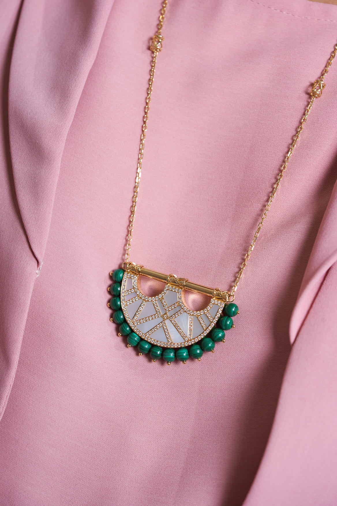 Heritage Mother of Pearl Pendant in Medium 2 Size- Pearl Rose Gold
