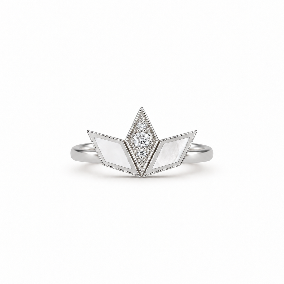 Eternity 3Leaf Mother of Pearl Ring