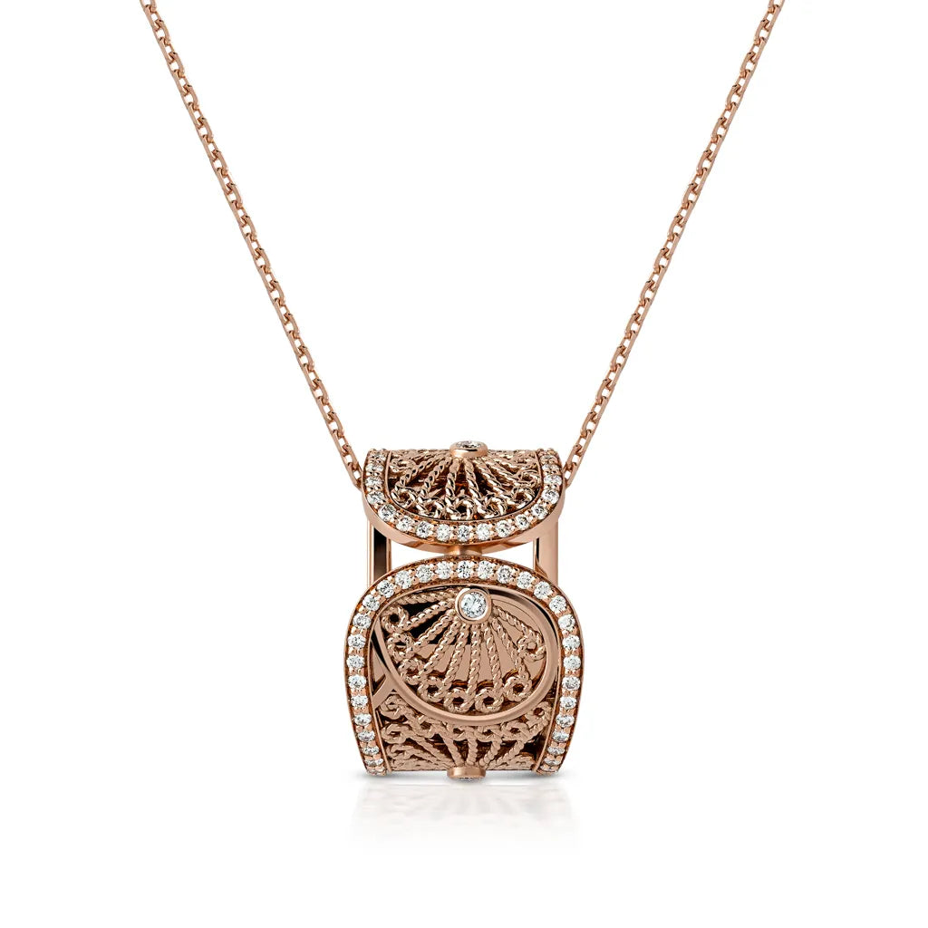Al Mona Small Pendant Design 1