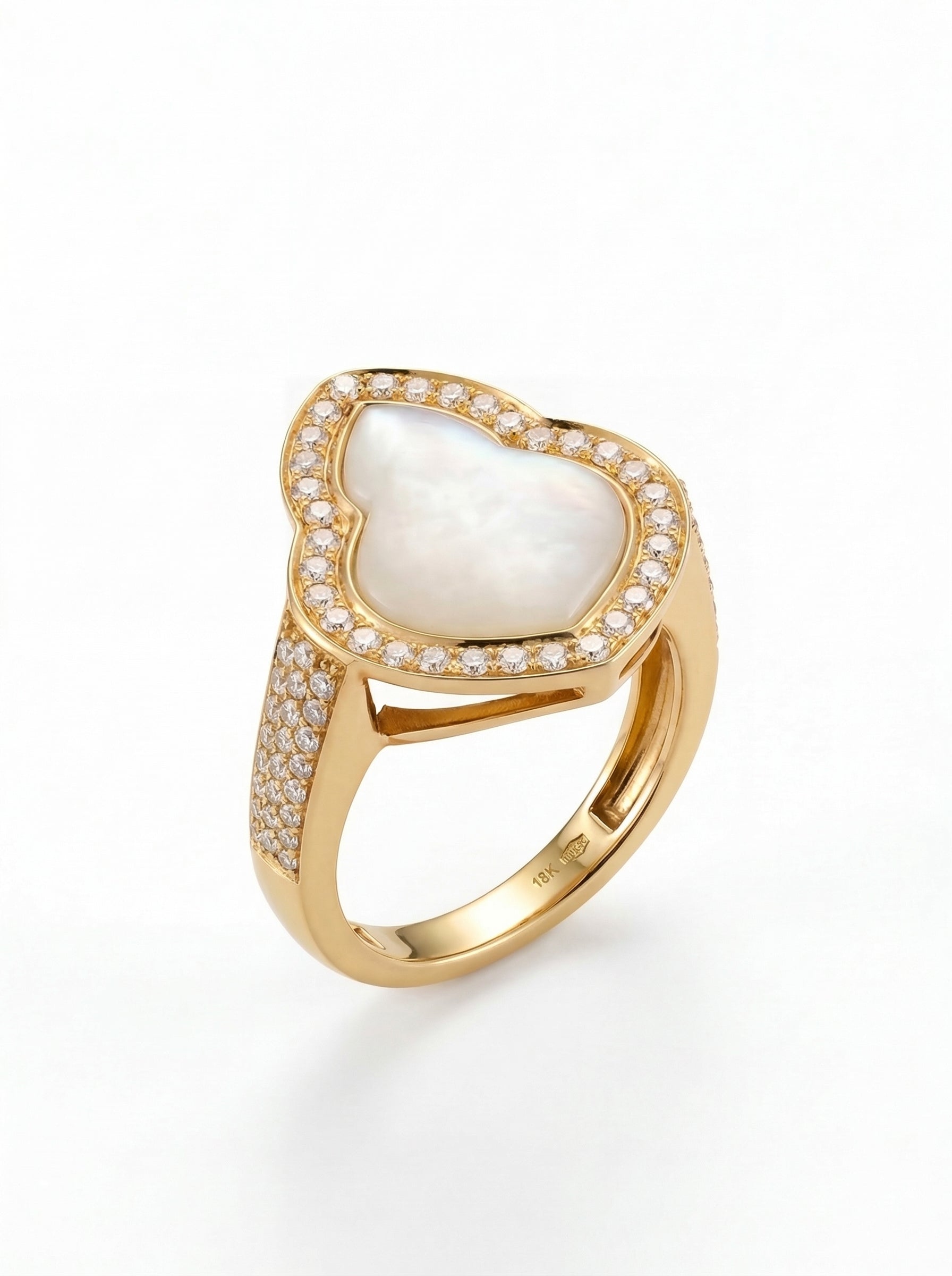 Al Fajr Pear Ring – Yellow Gold & Mother of Pearl