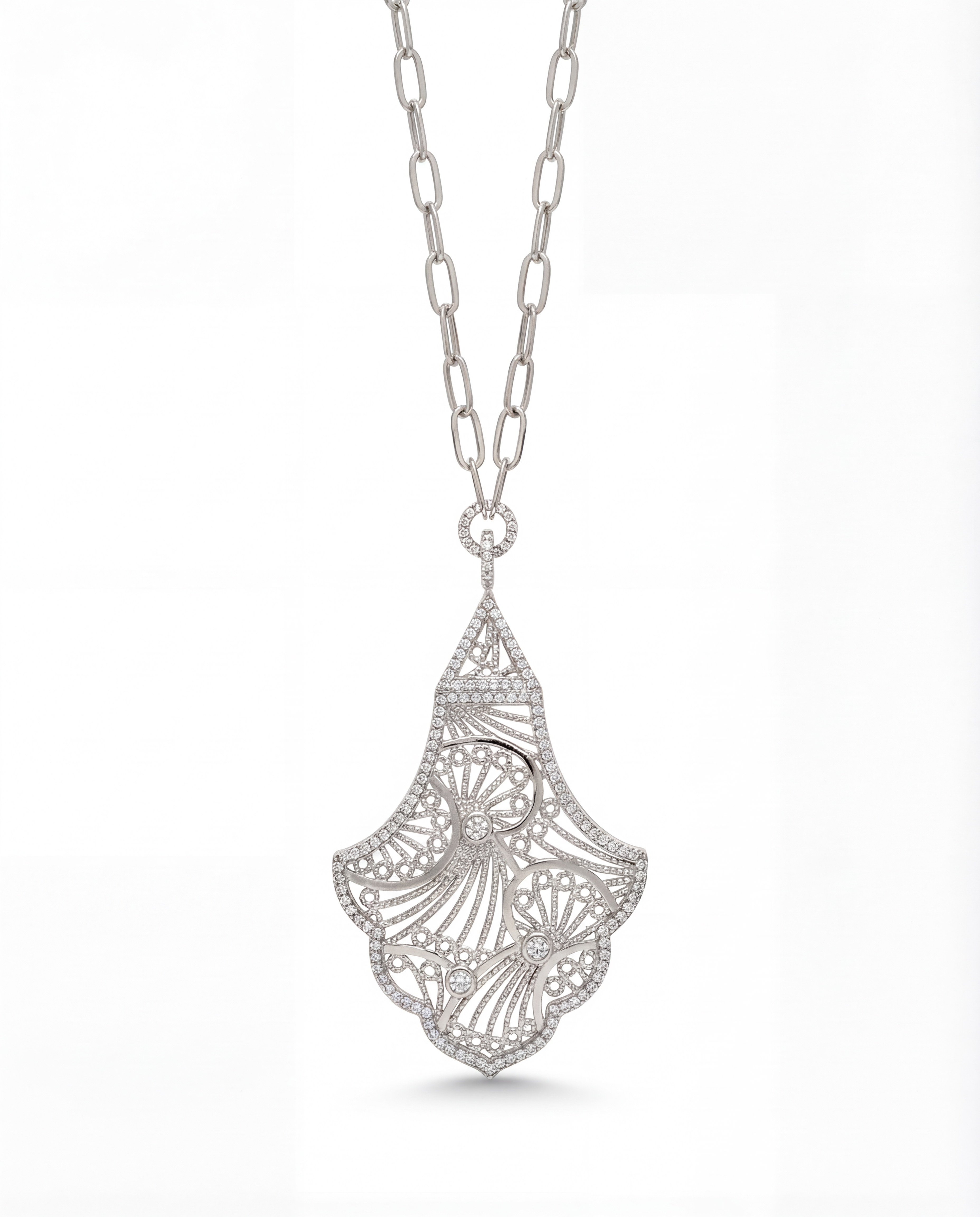 Heritage Al Mona Leaf Pendant#Gold_White Gold