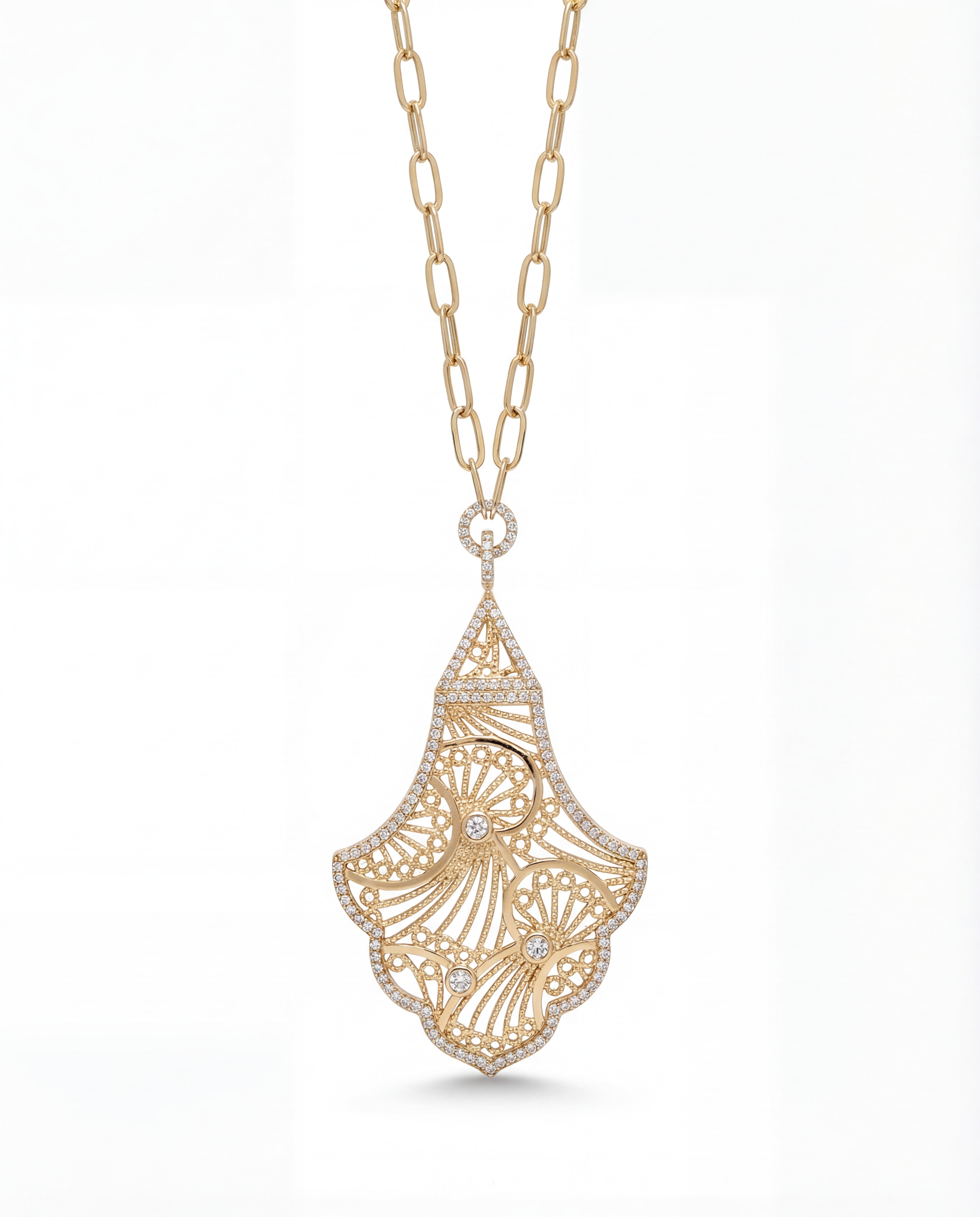 Heritage Al Mona Leaf Pendant – Yellow Gold