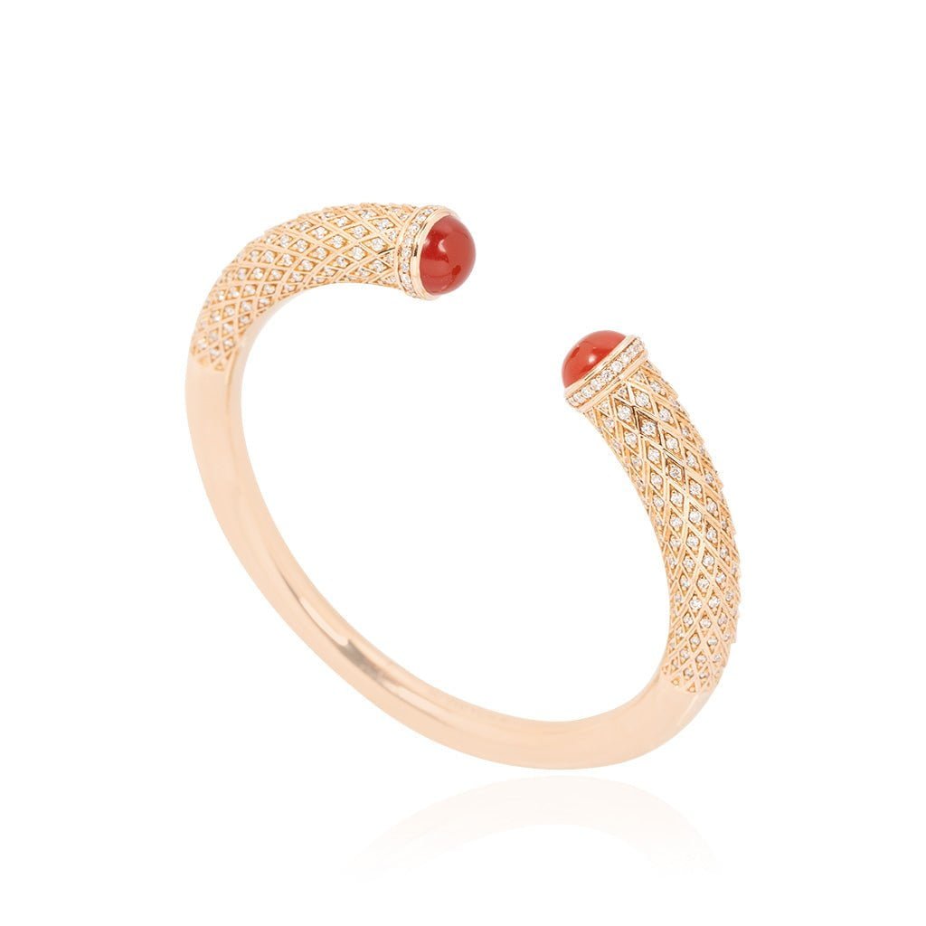 Al Noor Harmony Bangle in Agate - Misk Dubai,Bangles, al-noor-harmony-bangle-in-agate, , Misk Dubai,  Misk, Misk Jewellery, Misk Jewelry, Gold, Emirati Gold, Emirati Design, Jewelry Emirati, Saudi Jewelry, Gold Saudi Arabia, Dubai, Abu Dhabi, Saudi Arabia, KSA, UAE, United Arab Emirates, 18kt, مجوهرات , مجوهرات مسك, مجوهرات اماراتية , دهب , سعودية ذهب