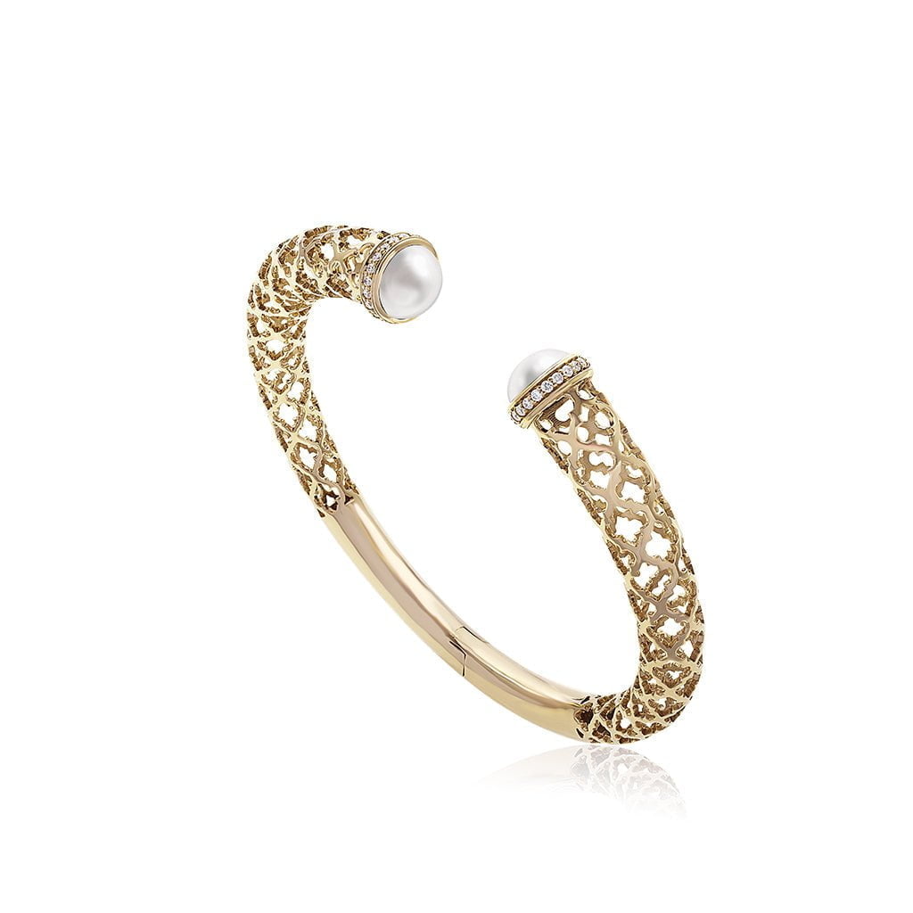 Al Noor Lace Hoop Bangle in Pearl - Misk Dubai,Bangles, al-noor-lace-hoop-bangle-in-pearl, , Misk Dubai,  Misk, Misk Jewellery, Misk Jewelry, Gold, Emirati Gold, Emirati Design, Jewelry Emirati, Saudi Jewelry, Gold Saudi Arabia, Dubai, Abu Dhabi, Saudi Arabia, KSA, UAE, United Arab Emirates, 18kt, مجوهرات , مجوهرات مسك, مجوهرات اماراتية , دهب , سعودية ذهب