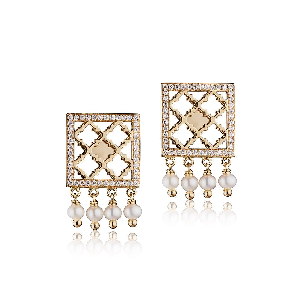 Lace Mini Square Earrings in Pearl