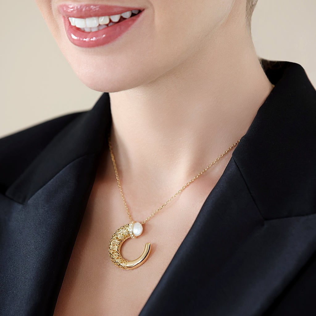 Hilal Large Pendant in Agate